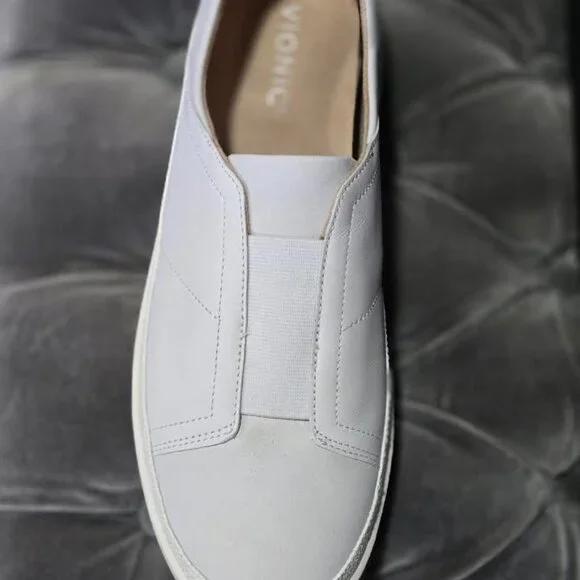 Vionic Zinah White Leather Size 10 - Picture 2 of 2